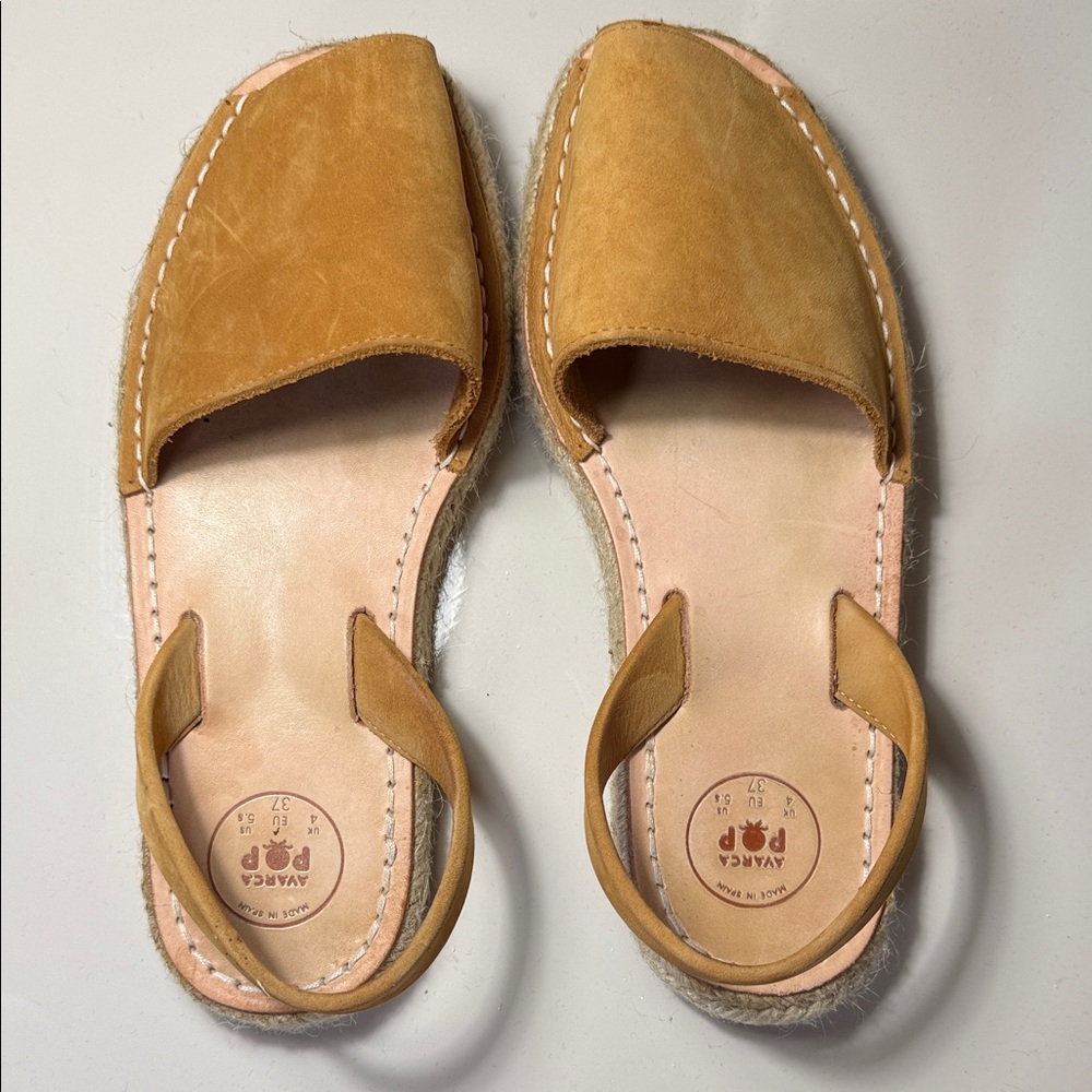 Avarca Pop Tan Leather Sandals